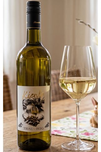 <br>Artikel-Nr.: 012<br>2023er Pfalz Traubig Qualitätswein trocken 0,75l<br>